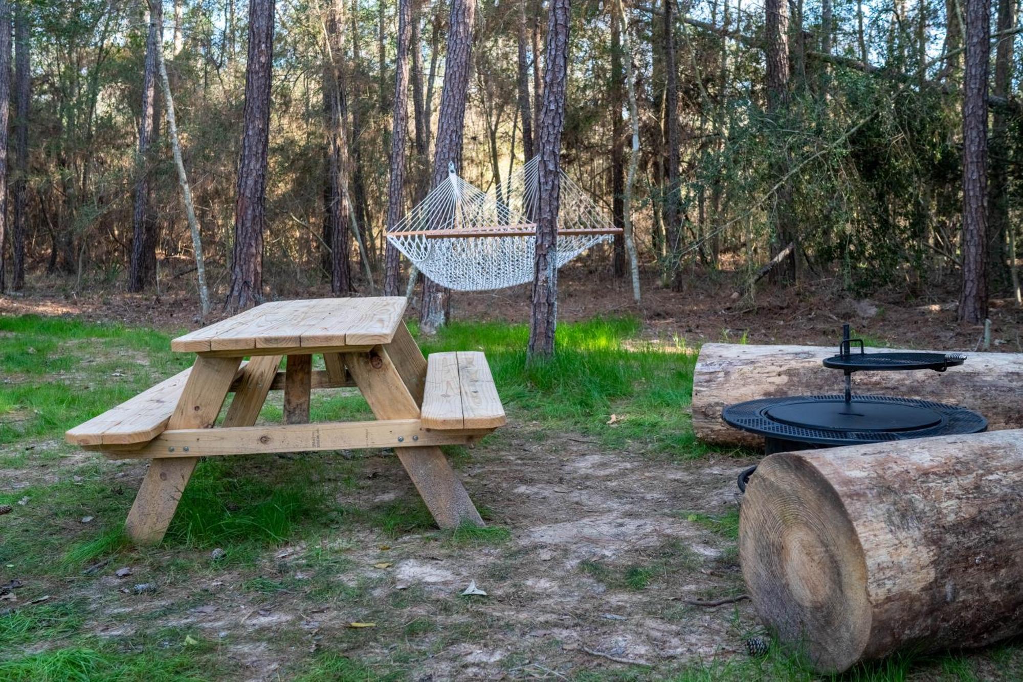 Stay In Babia - Luxury Cabins - Sam Houston National Forest Монтгомері Екстер'єр фото